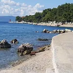 Apartman In With Sea View And Old Town Cres