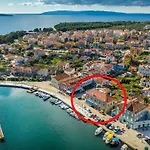 In With Sea View And Old Town * Cres