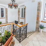 Apartman In With Sea View And Old Town Cres
