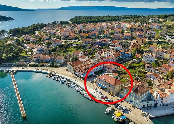 In With Sea View And Old Town * Cres