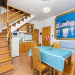 In With Sea View And Old Town Appartement *